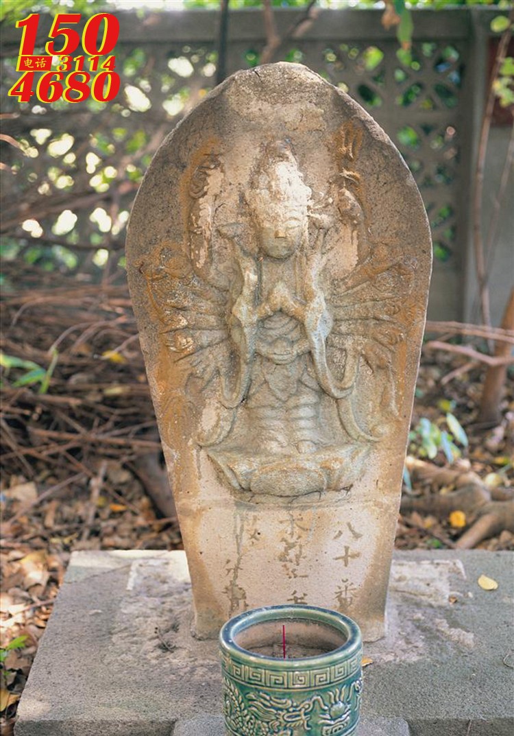 千手观音石雕/铜雕/玻璃钢雕塑像厂家定制图片之“佛教信仰-古老的千手观音石雕佛像”